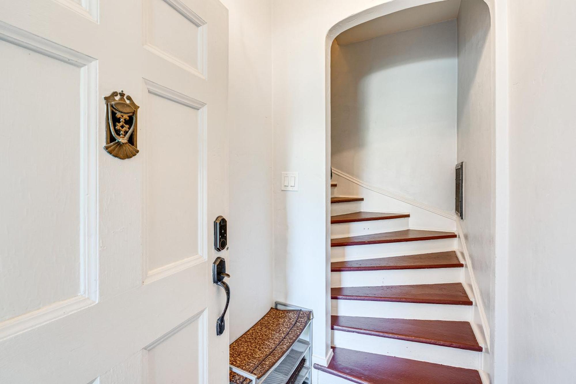 Bright Woodland Apartment Walk To Main Street Luaran gambar