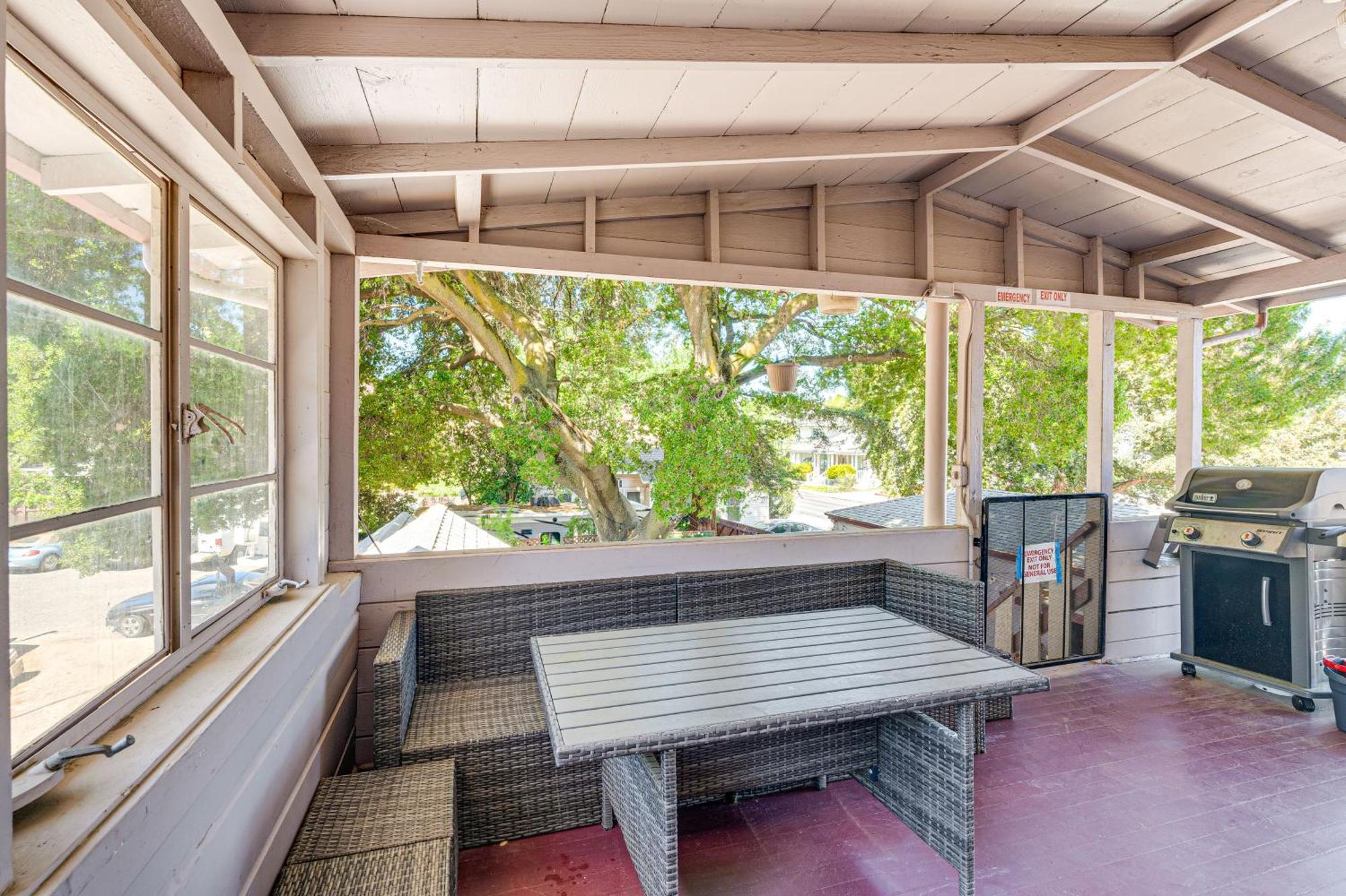 Bright Woodland Apartment Walk To Main Street Luaran gambar