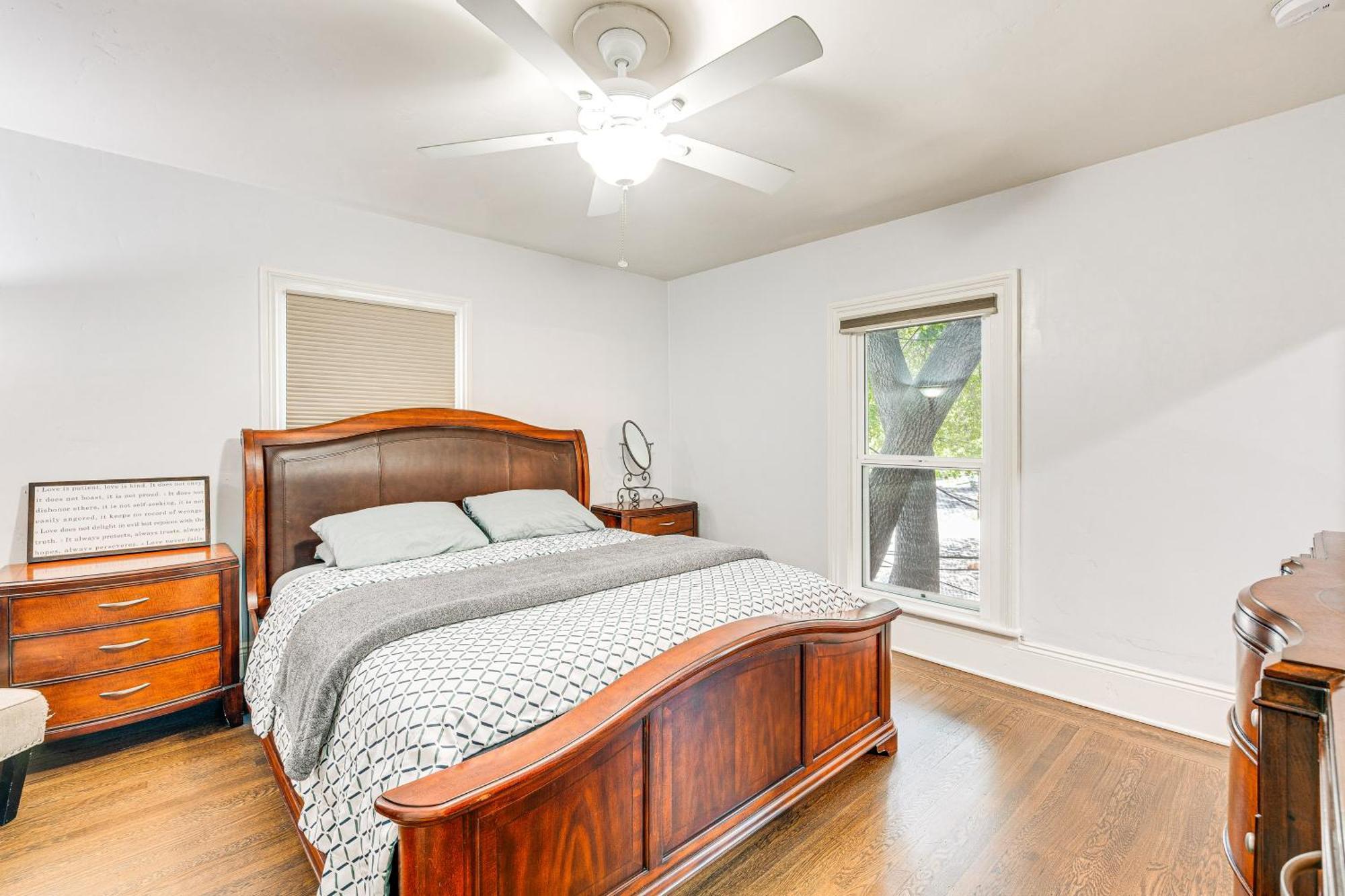Bright Woodland Apartment Walk To Main Street Luaran gambar