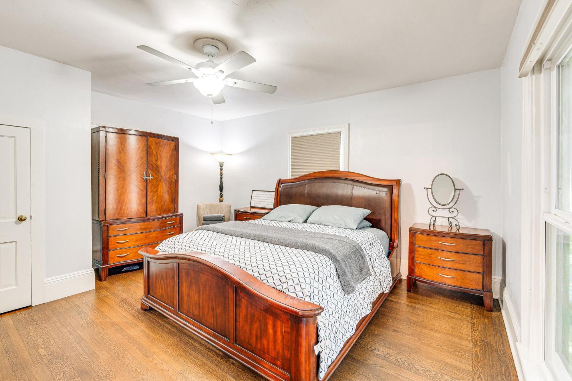 Bright Woodland Apartment Walk To Main Street Luaran gambar