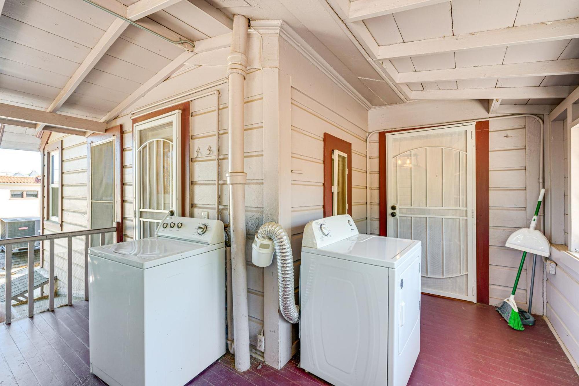 Bright Woodland Apartment Walk To Main Street Luaran gambar