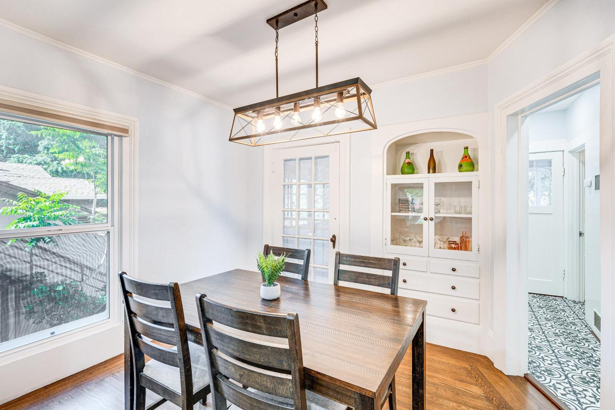 Bright Woodland Apartment Walk To Main Street Luaran gambar